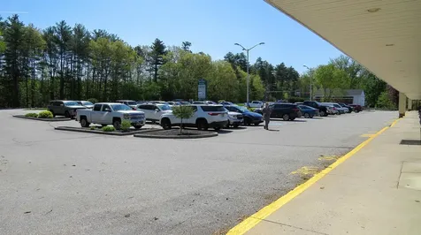 2626 Brown Avenue Manchester NH 03103