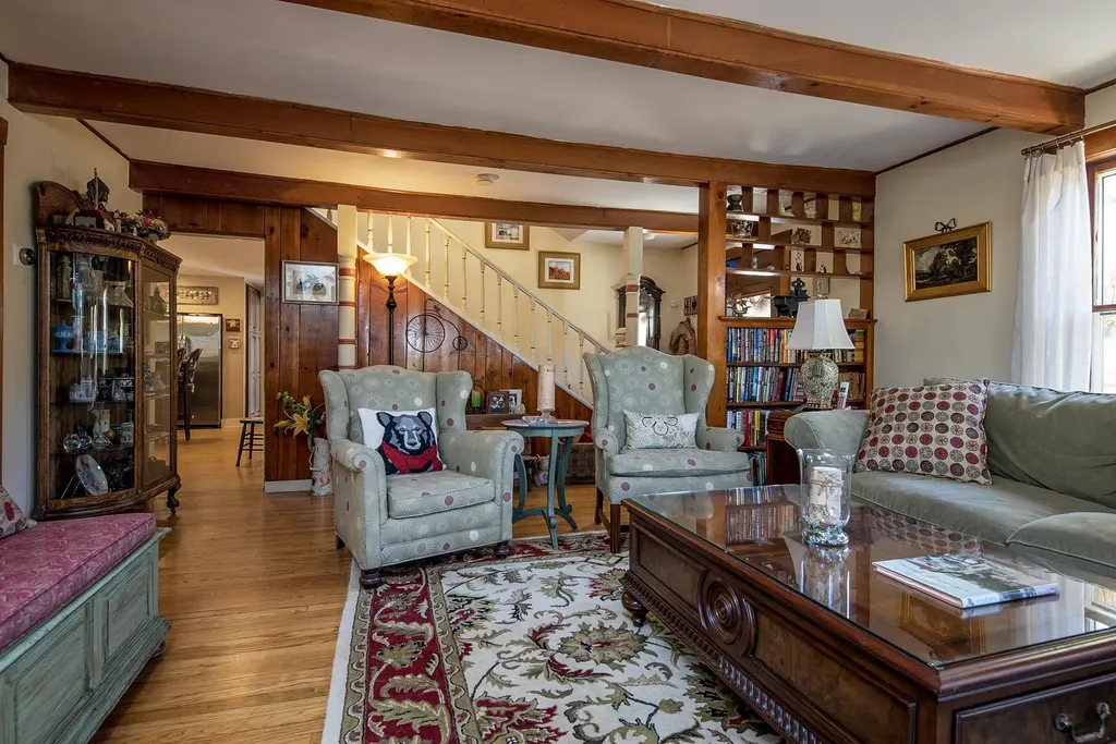 55 Pond Street Londonderry VT 05148