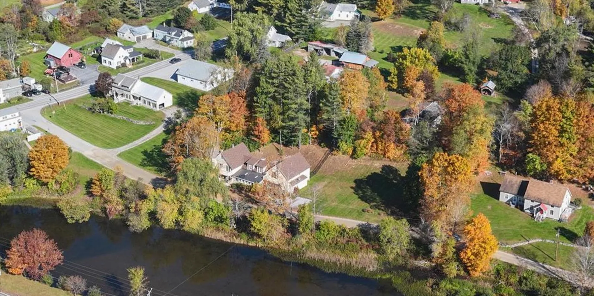 55 Pond Street Londonderry VT 05148