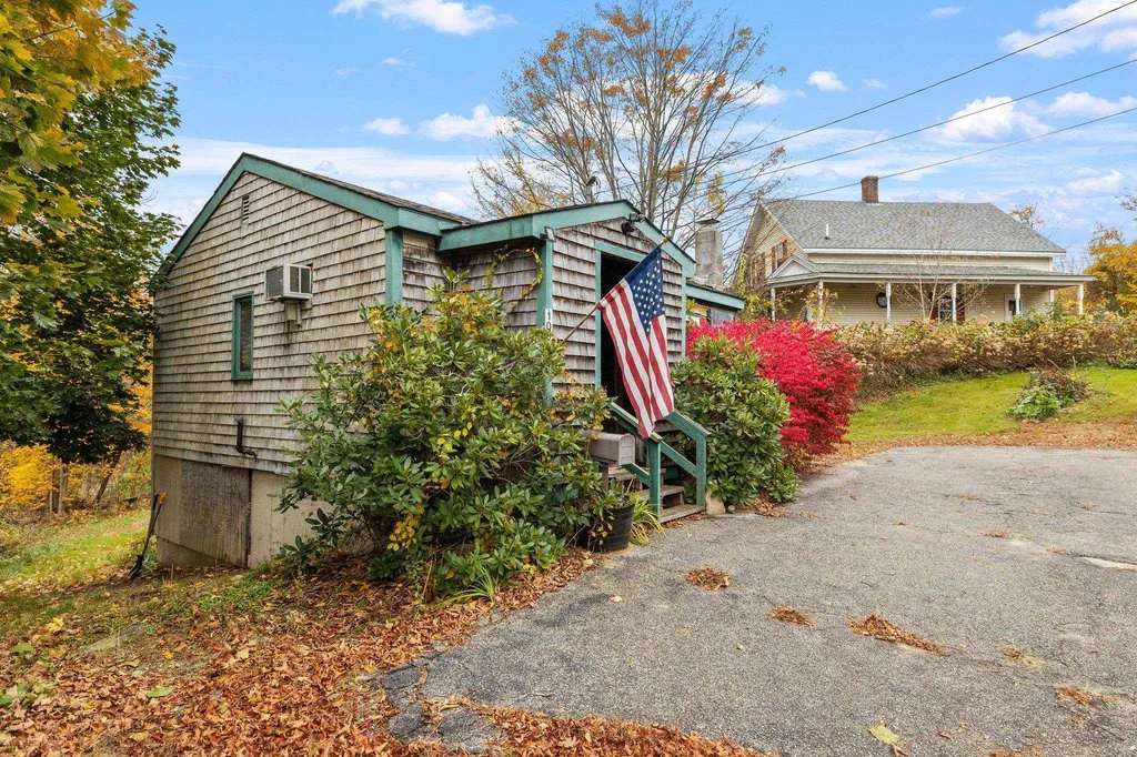 105/115 High Street Bristol NH 03222