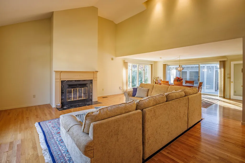 308 Tolend Road Dover NH 03820