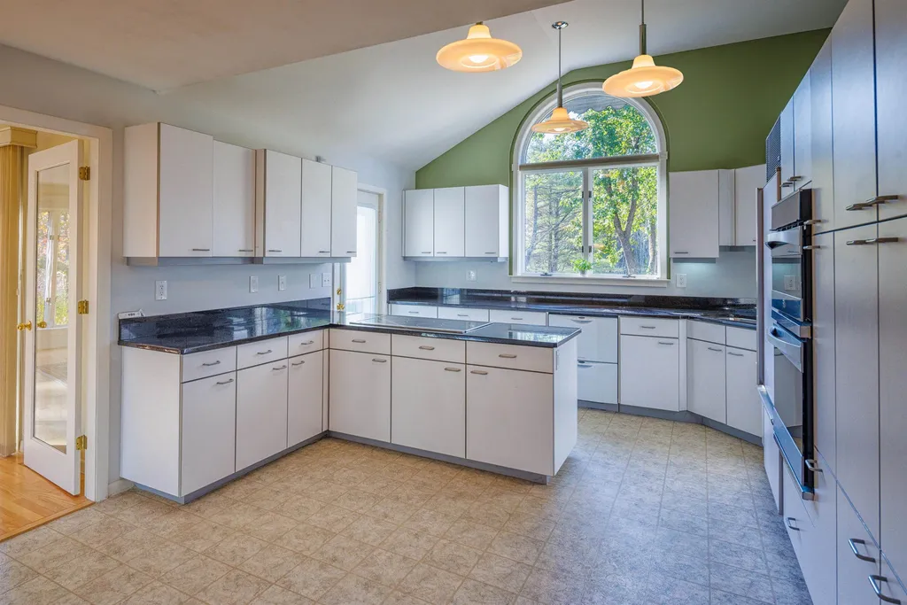 308 Tolend Road Dover NH 03820