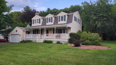 28 Forest Street Londonderry NH 03053
