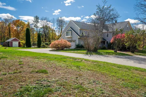7 Moore Road Windham NH 03087