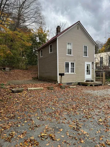 25.5 Union Street Windsor VT 05089