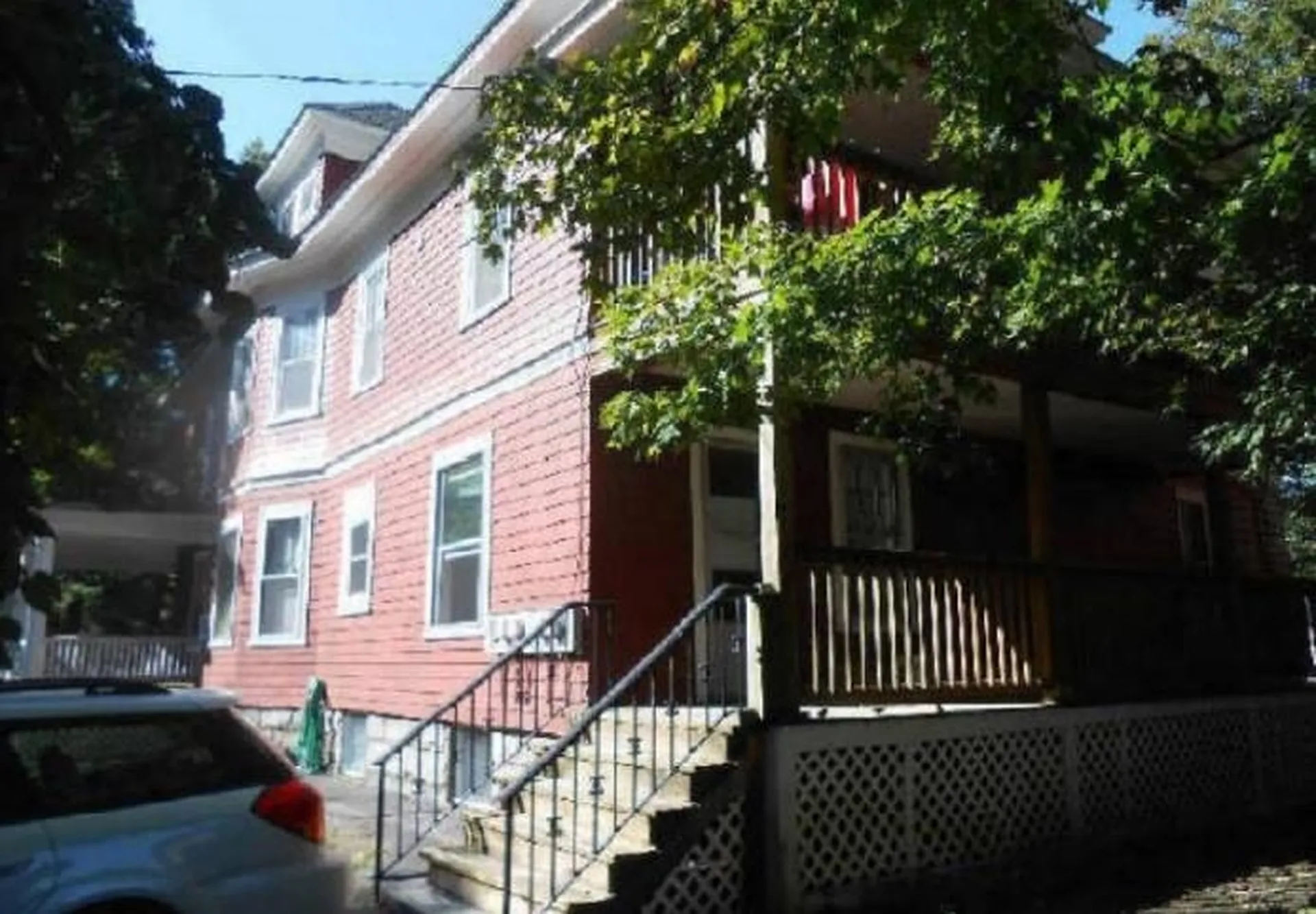608 Lowell Street Manchester NH 03104