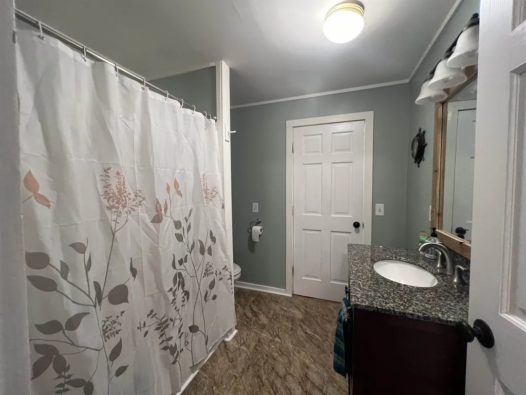 93 Dorie Lane Leicester VT 05733
