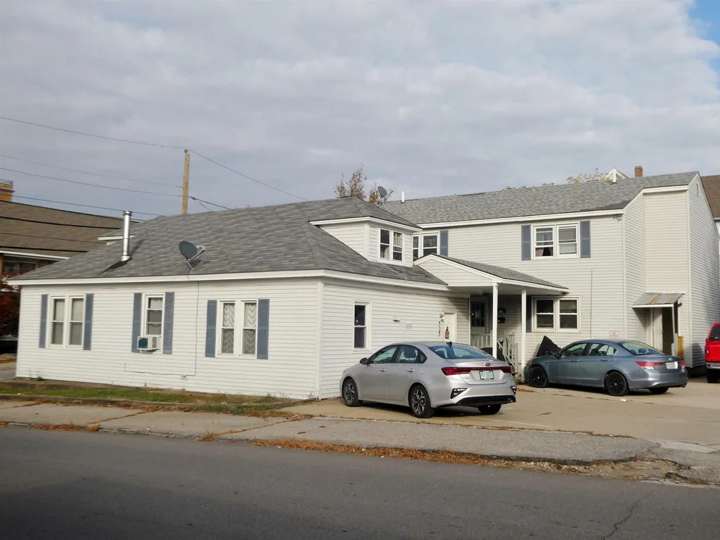 487 Somerville Street Manchester NH 03103