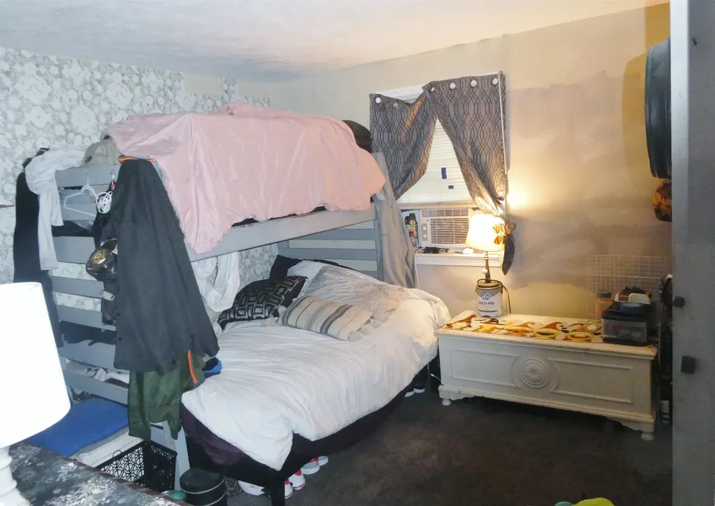 487 Somerville Street Manchester NH 03103