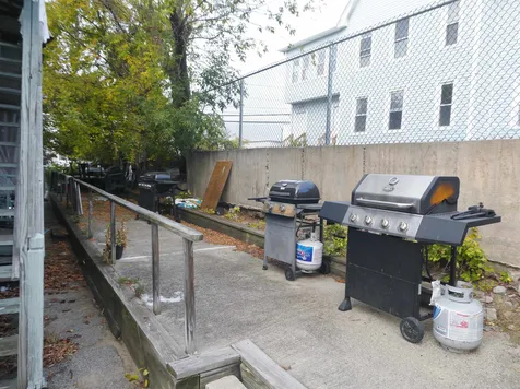 487 Somerville Street Manchester NH 03103