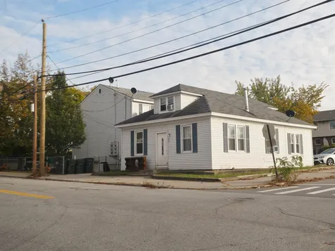487 Somerville Street Manchester NH 03103