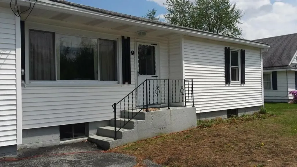 9 Freeborn Street St. Albans Town VT 05478