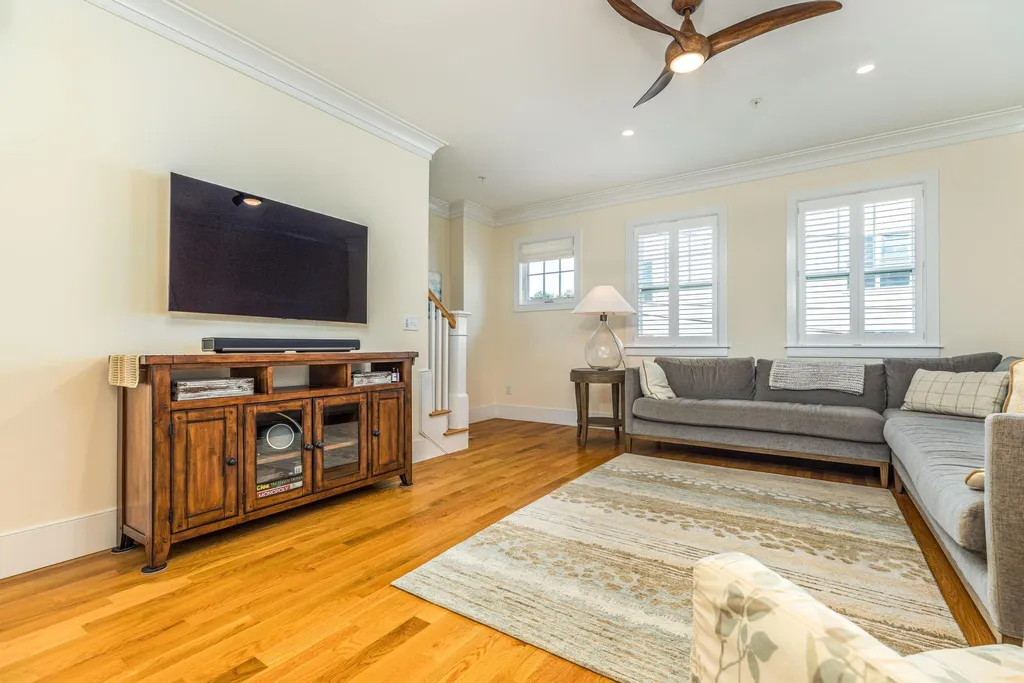 22 Cornwall Street Portsmouth NH 03801