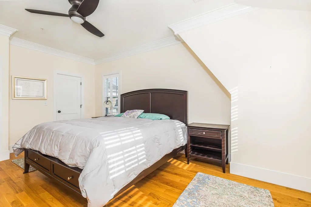 22 Cornwall Street Portsmouth NH 03801