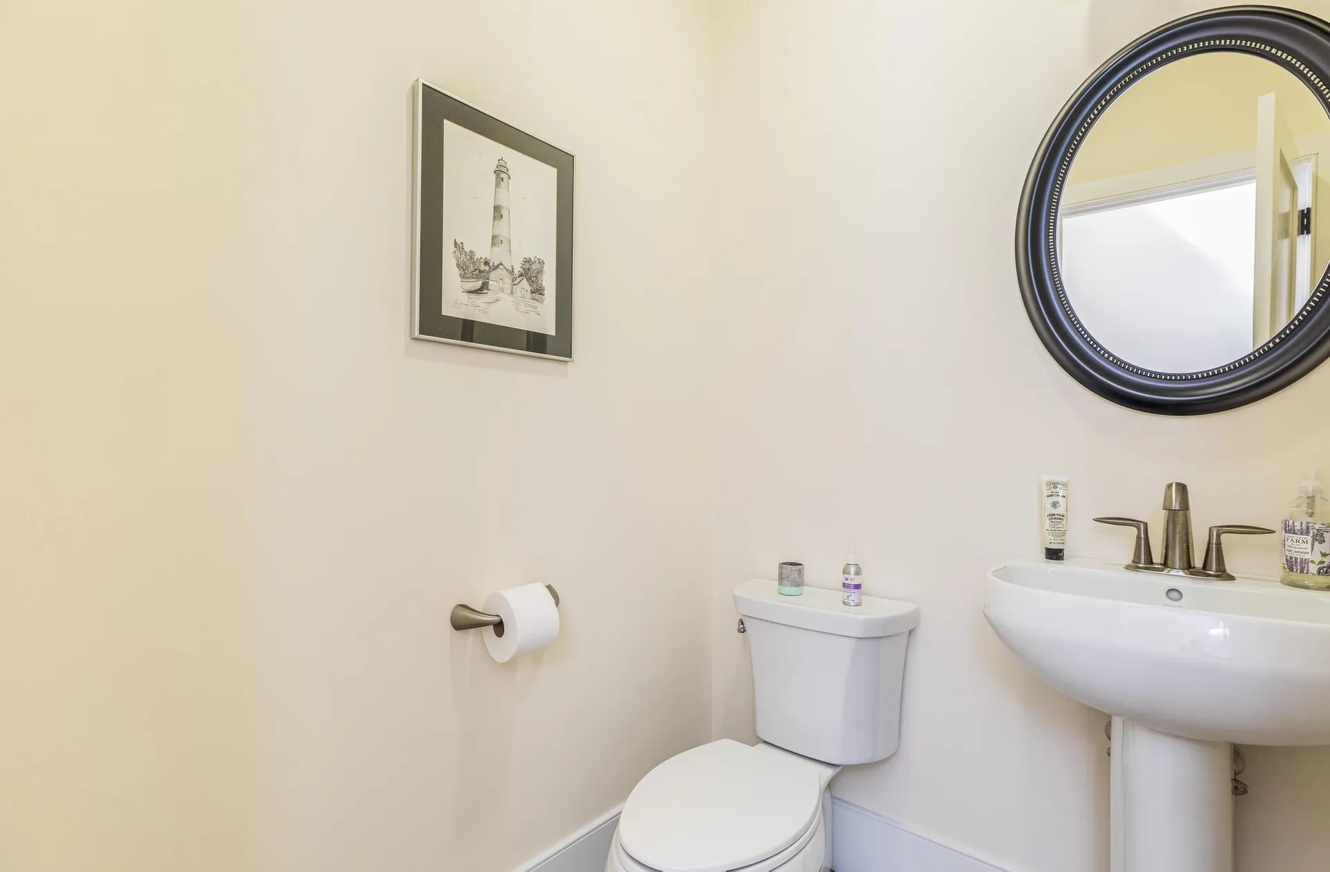 22 Cornwall Street Portsmouth NH 03801