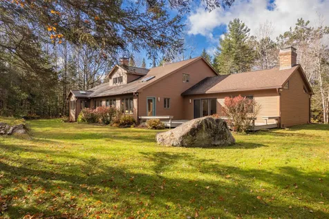 273 Black Bear Path Mendon VT 05701