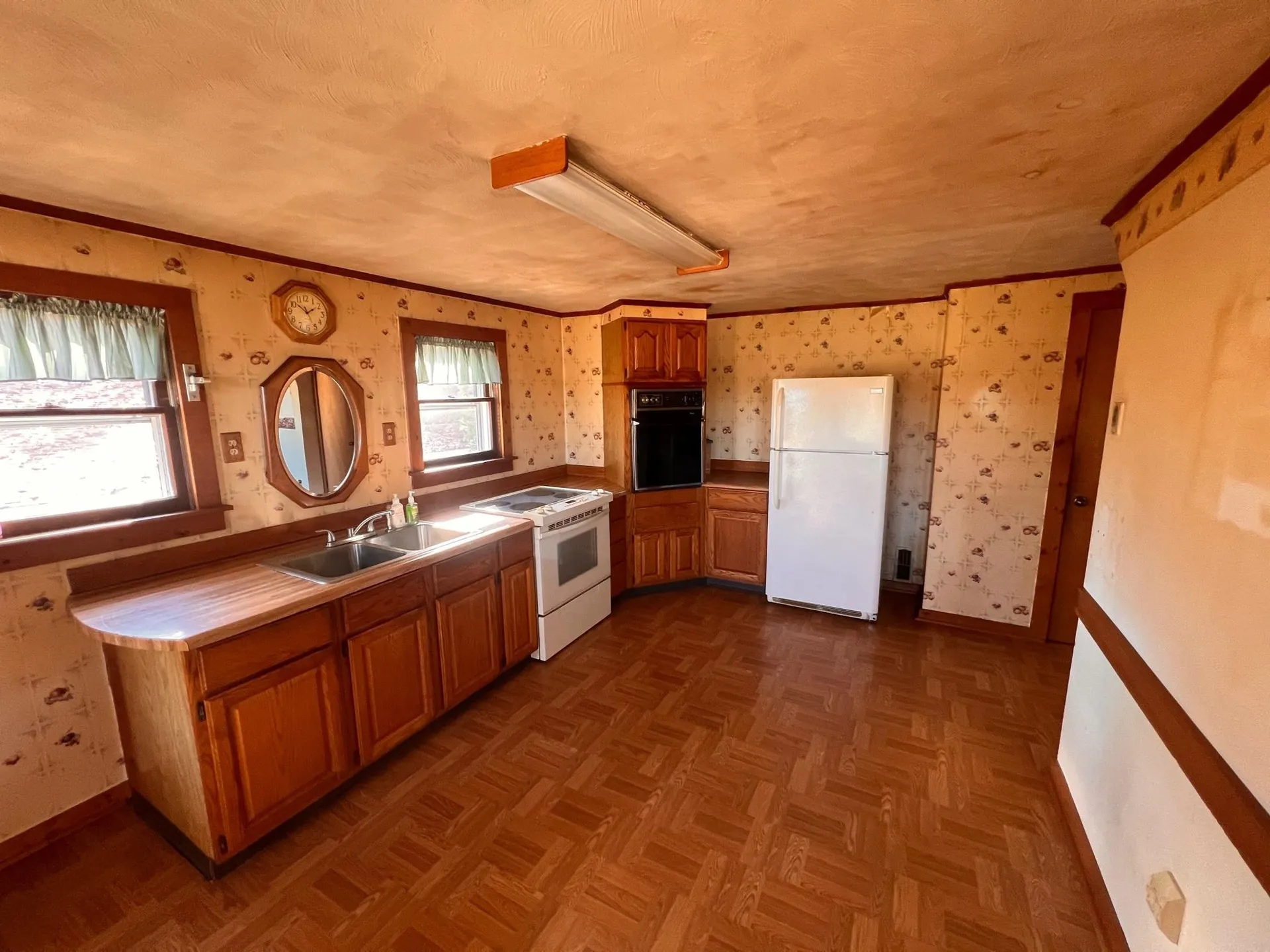 52 North Winchester Street Swanzey NH 03446