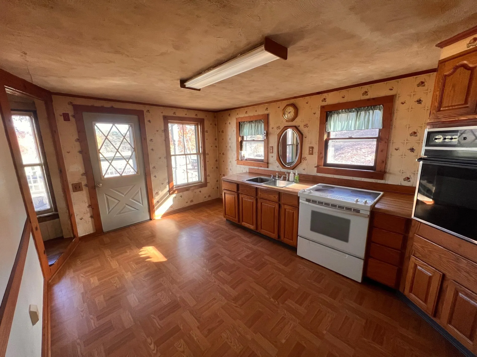 52 North Winchester Street Swanzey NH 03446