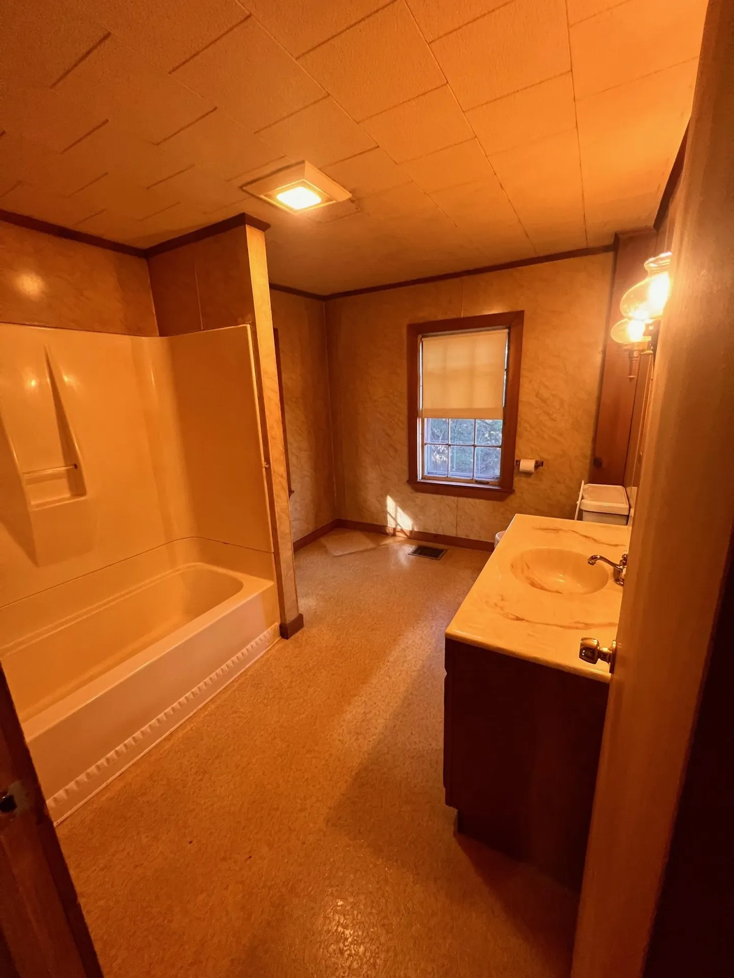 52 North Winchester Street Swanzey NH 03446