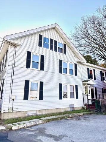 156 North Main Street Rochester NH 03867