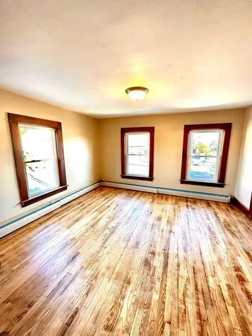 156 North Main Street Rochester NH 03867