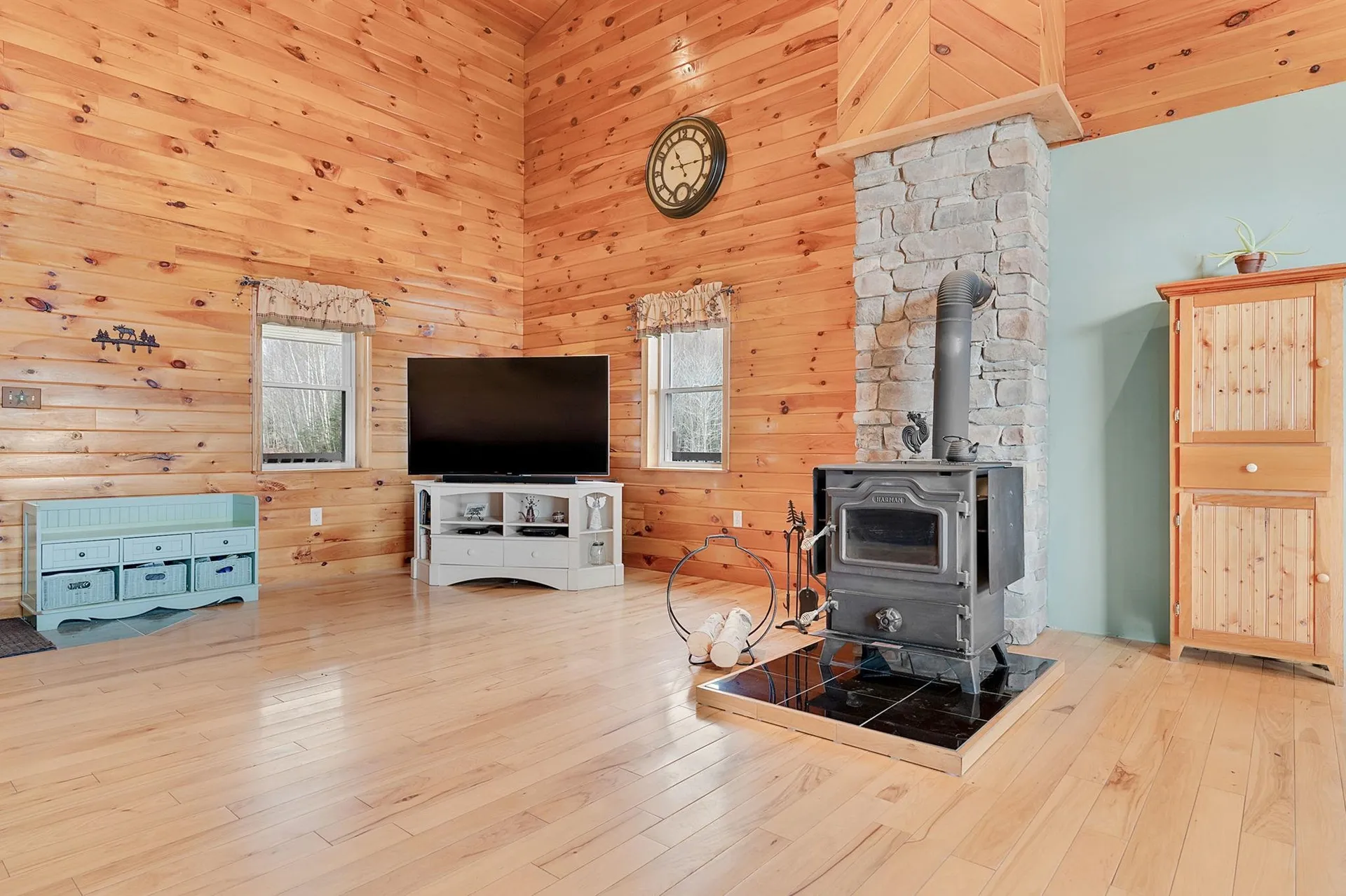 150 Lakeview Drive Errol NH 03579