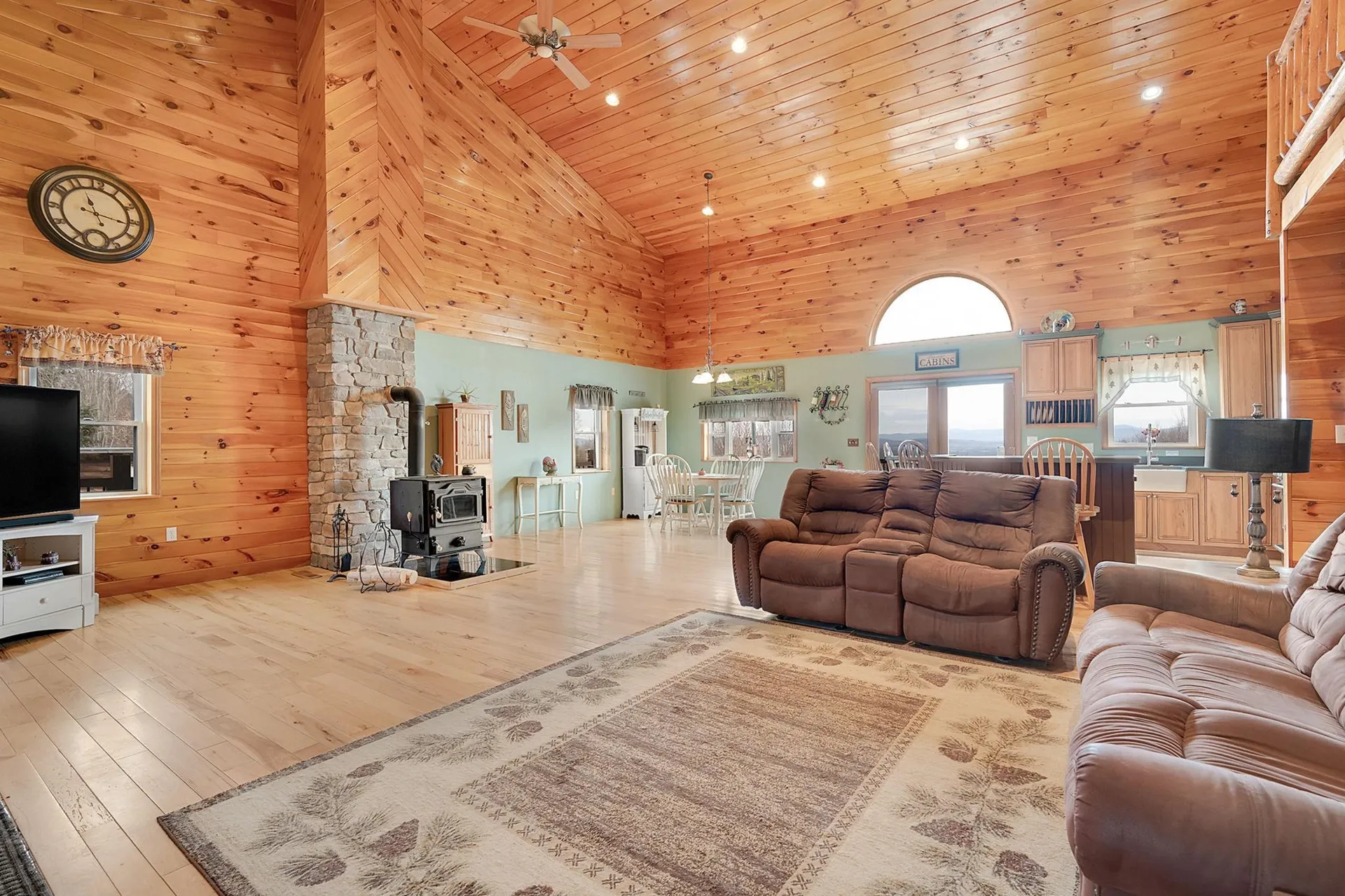 150 Lakeview Drive Errol NH 03579