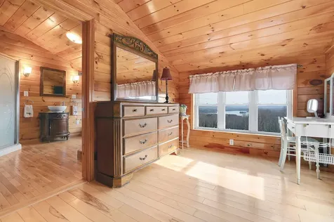 150 Lakeview Drive Errol NH 03579