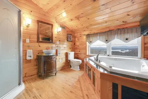 150 Lakeview Drive Errol NH 03579