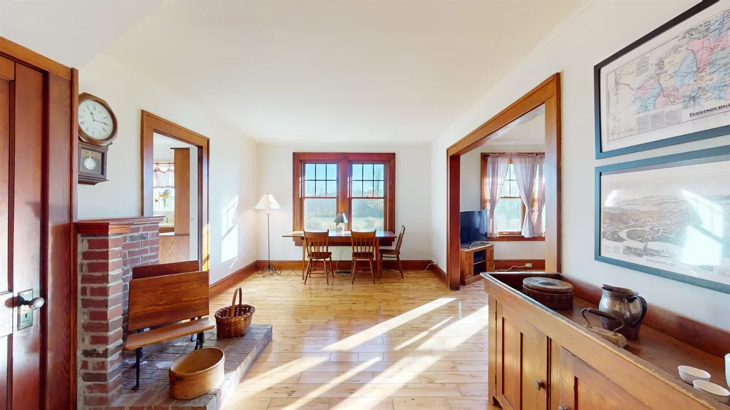986 Botsford Road Ferrisburgh VT 05456