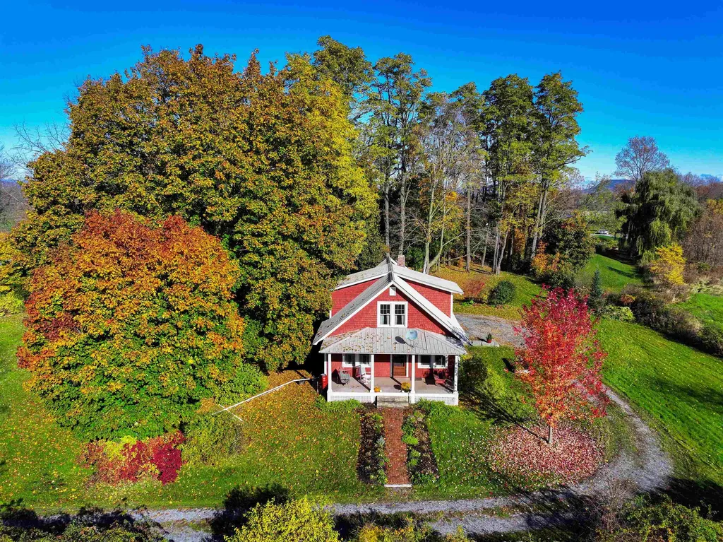 986 Botsford Road Ferrisburgh VT 05456