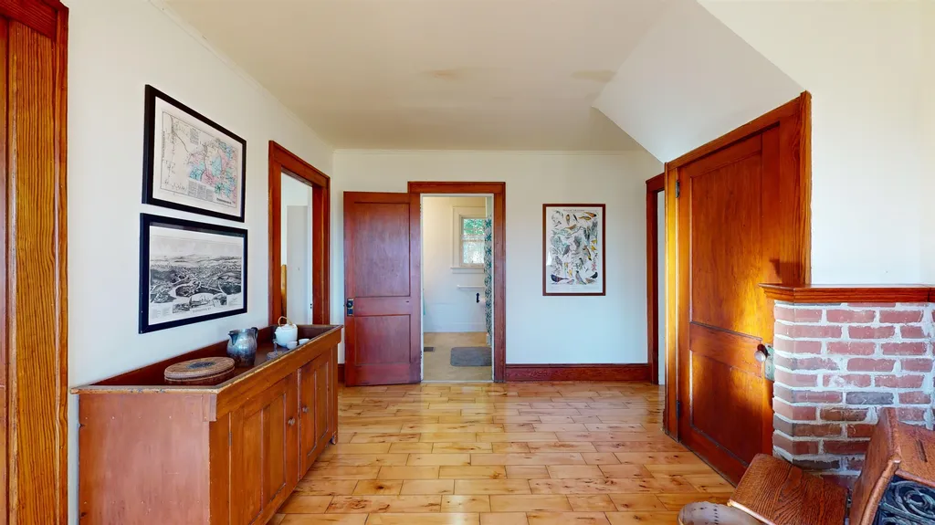 986 Botsford Road Ferrisburgh VT 05456
