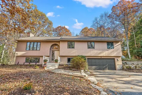 8 Fernwood Place Bow NH 03304