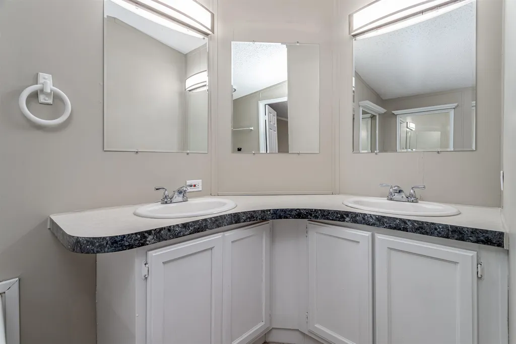 104 Concord Street Belmont NH 03220