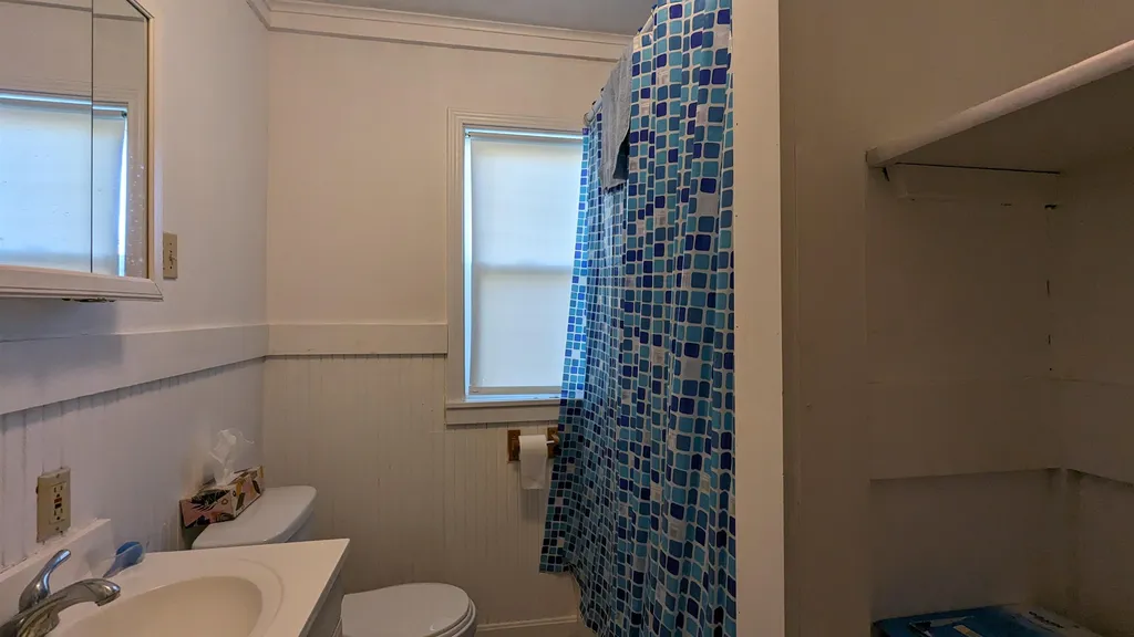 37 Fenton Avenue Laconia NH 03246