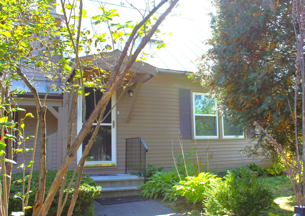 16 Fieldstone Way Hartford VT 05001