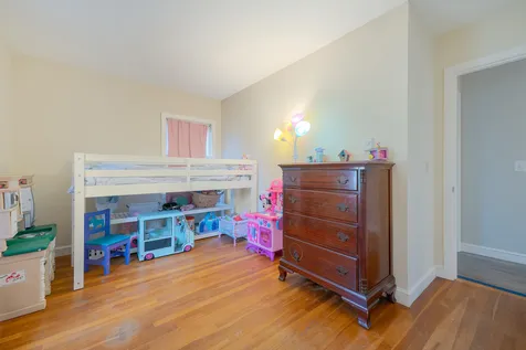2 Autumn Street Dover NH 03820