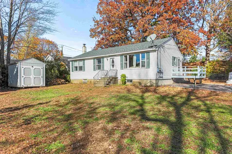 52 Leonard Street Rochester NH 03867