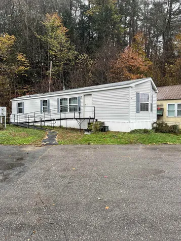 16 Crescent Drive Brattleboro VT 05301