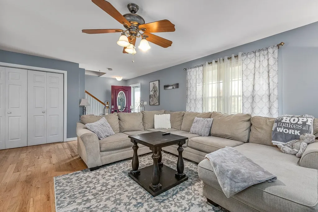 12 W Hillcrest Avenue Manchester NH 03103