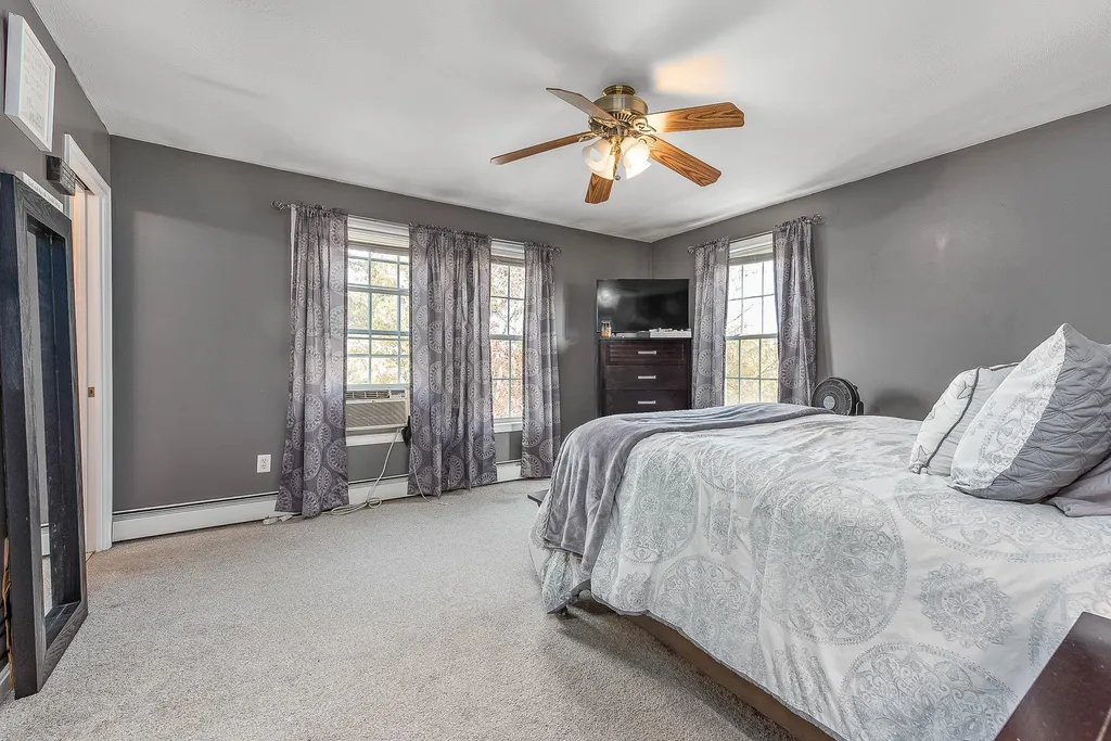 12 W Hillcrest Avenue Manchester NH 03103
