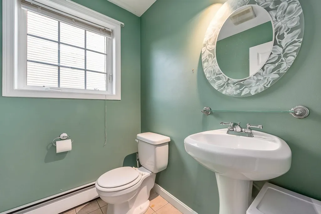 12 W Hillcrest Avenue Manchester NH 03103