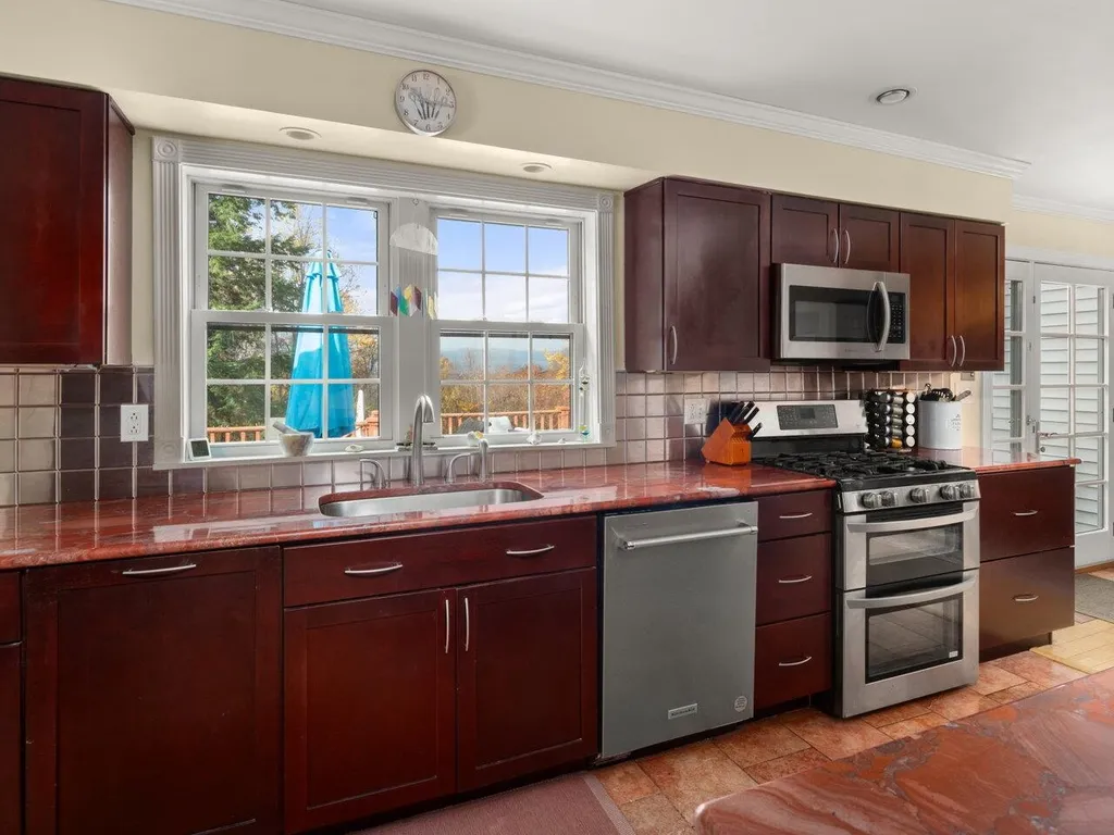 1426 Lower Notch Road Bristol VT 05443