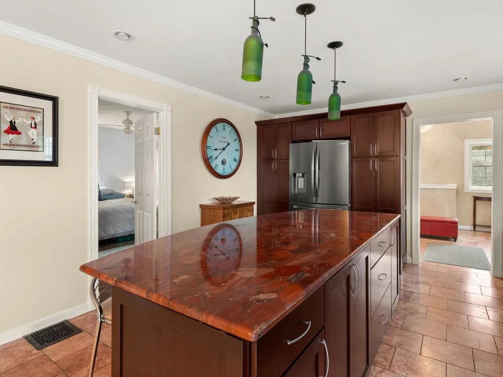 1426 Lower Notch Road Bristol VT 05443