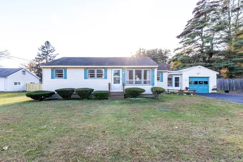 9 Pine Street Merrimack NH 03054