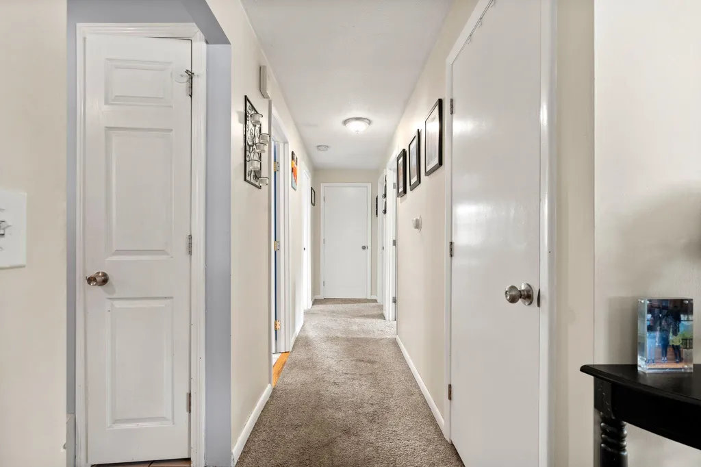 22 Westborn Drive Nashua NH 03062
