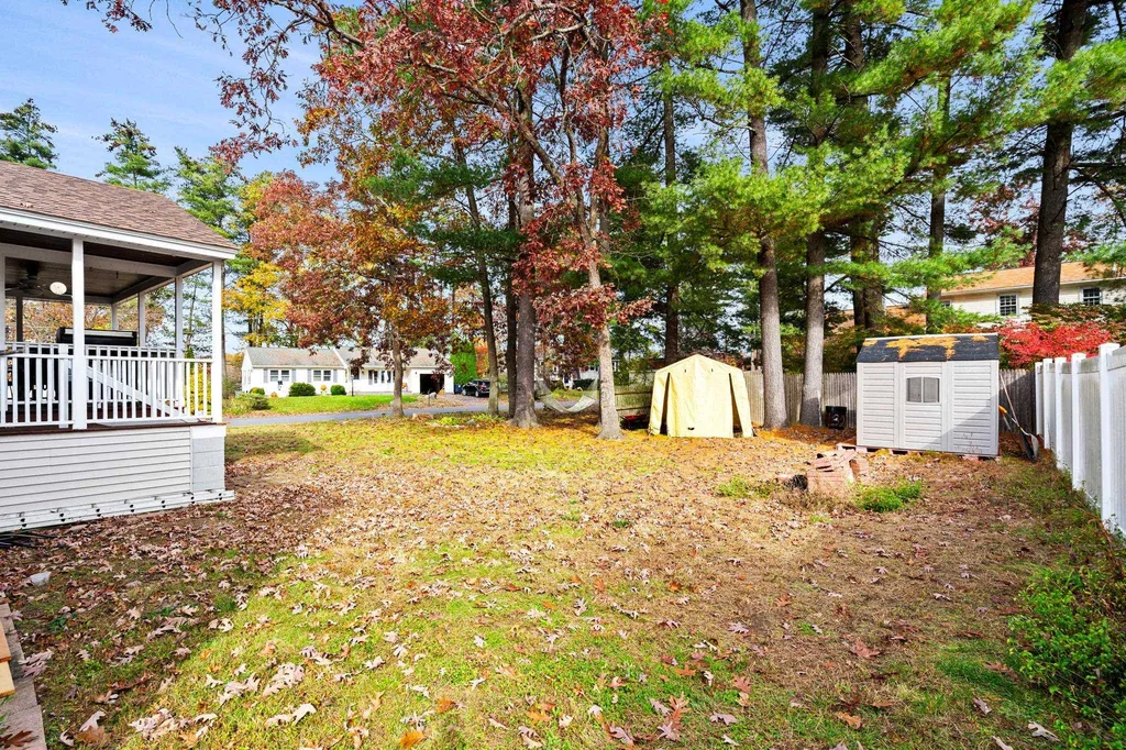 22 Westborn Drive Nashua NH 03062