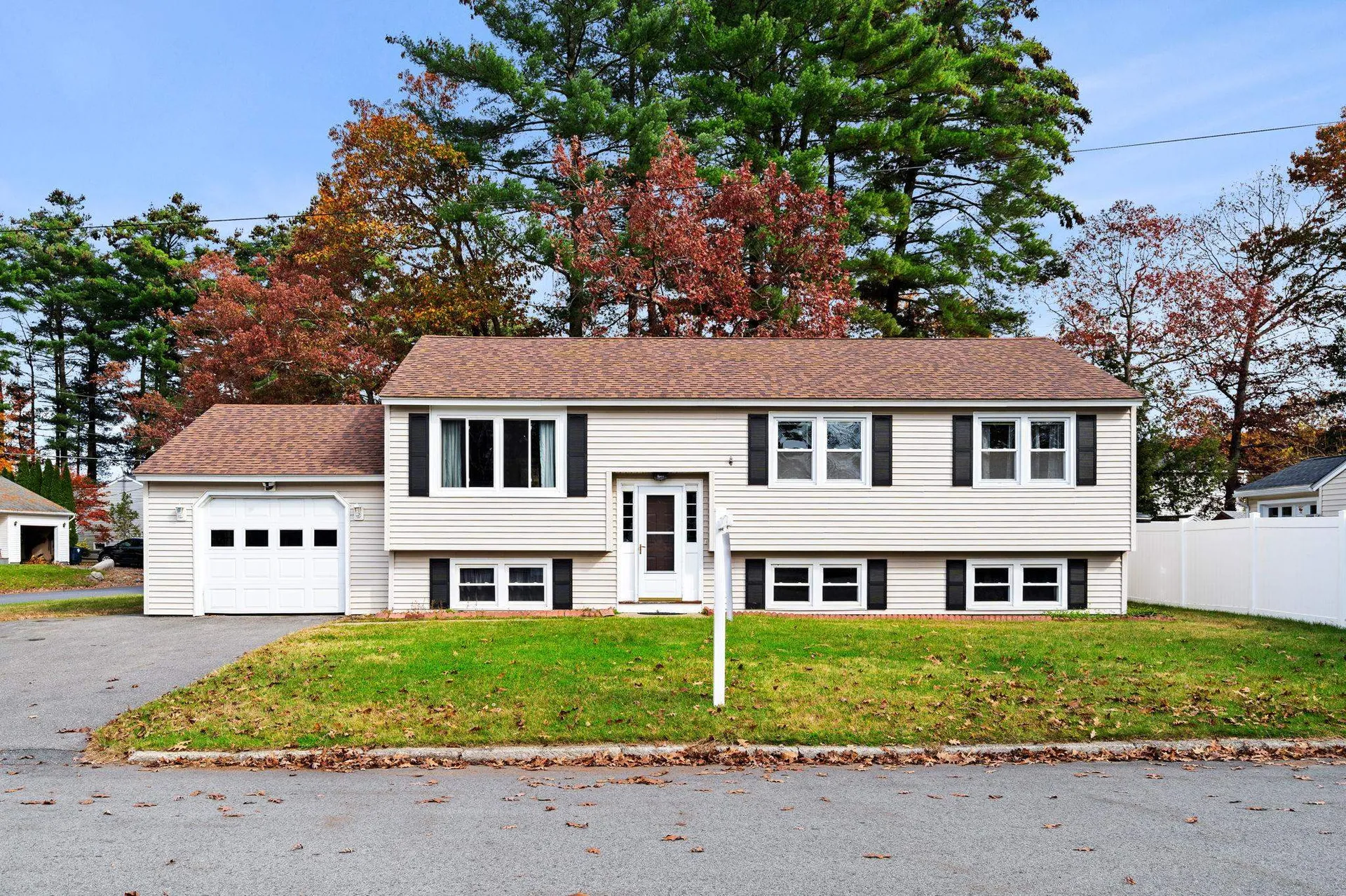 22 Westborn Drive Nashua NH 03062