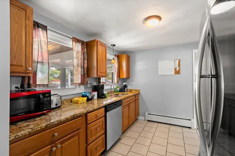 22 Westborn Drive Nashua NH 03062