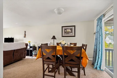 22 Westborn Drive Nashua NH 03062